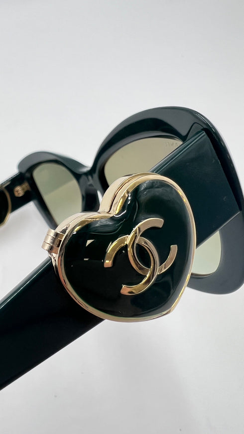 Occhiali quadrati da sole