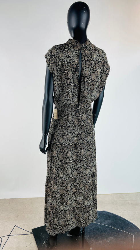 Abito lungo smanicato