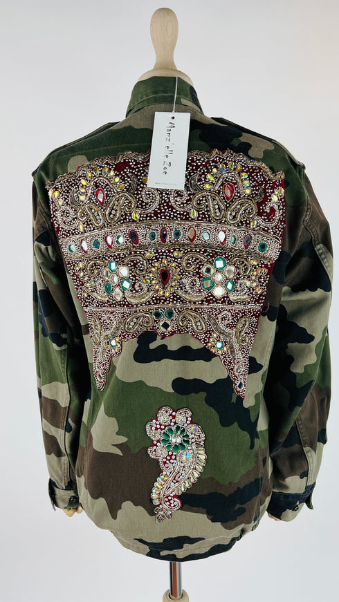 Giacca camouflage ricamata