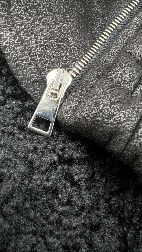 Montone maniche ad uncinetto