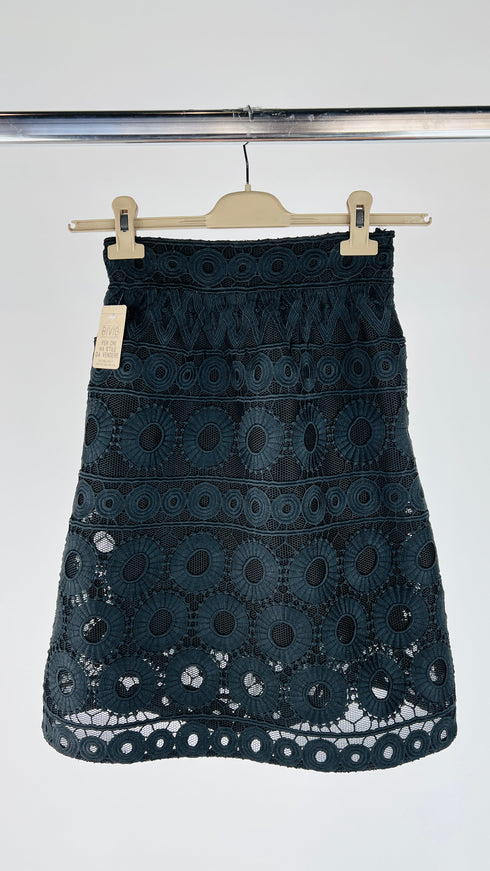 Gonna a ruota corta in pizzo