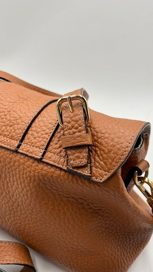 Borsa in pelle martellata