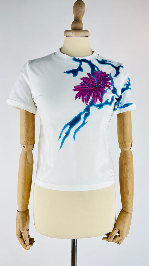 T-shirt con fiore