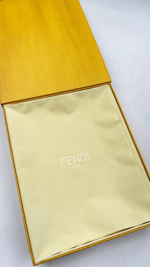 Chocker logato traforato