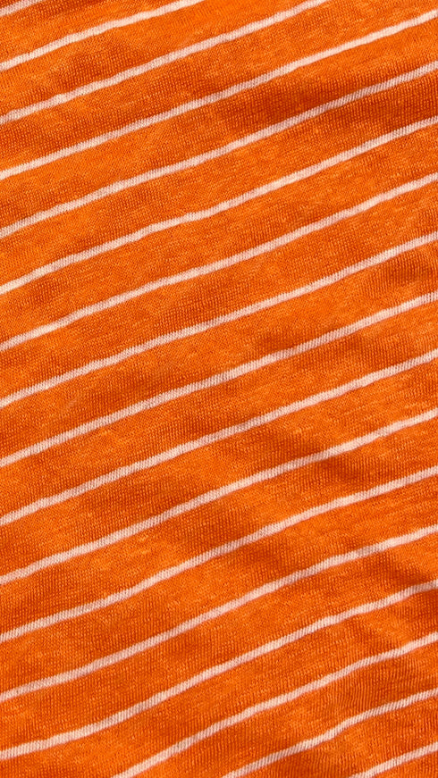 T-shirt a righe diagonali
