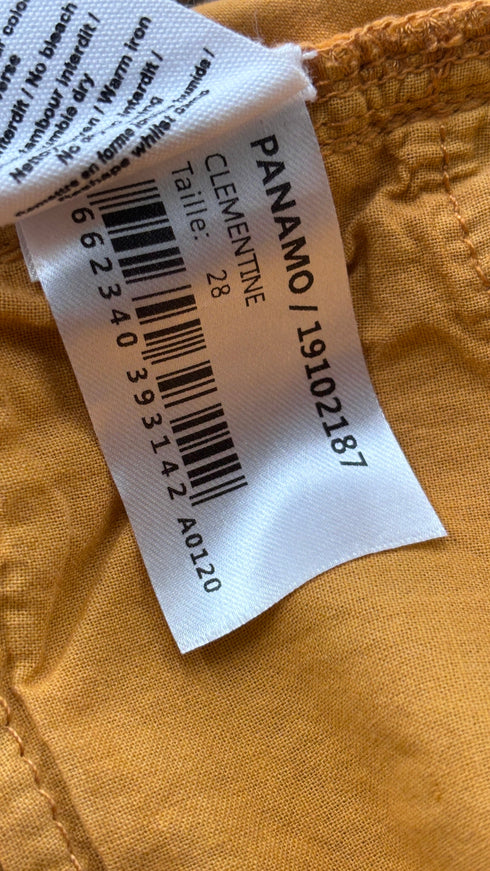 Pantaloni slim cut con cartellino