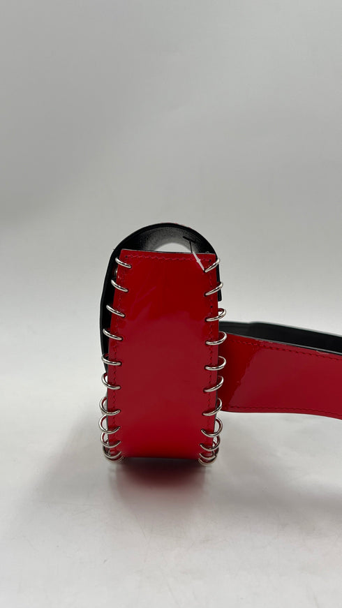 Marsupio in vernice rosso