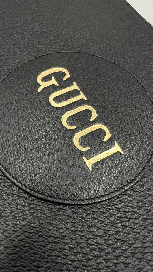 Pochette pelle nera martellata