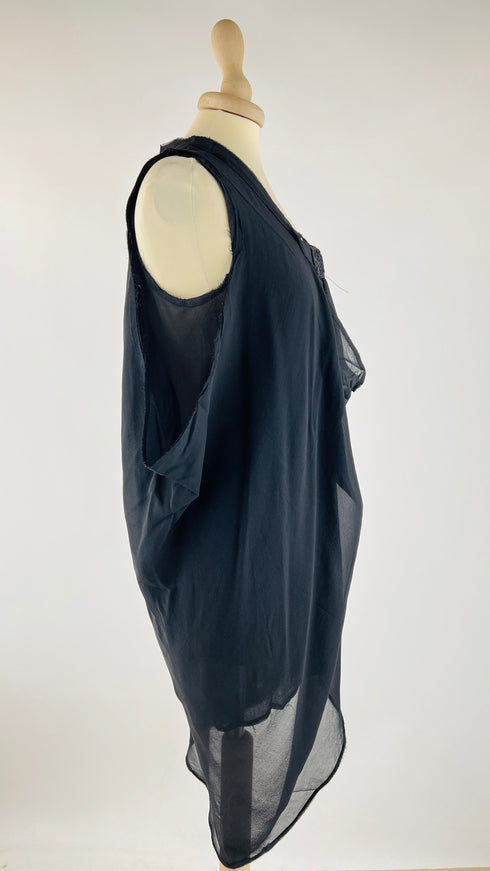 Top nero asimmetrico