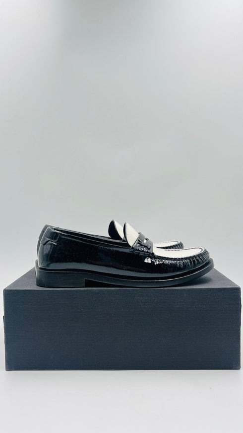 Mocassini in vernice N. 37.5
