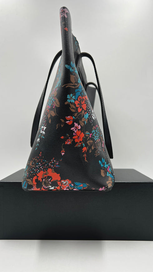 Borsa in pelle a fiori