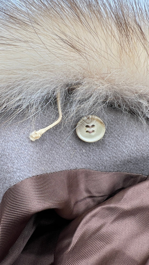 Cappotto con collo pelliccia