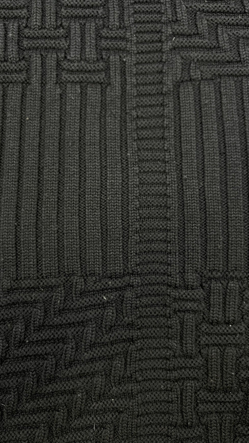 Soparbito nero in maglia