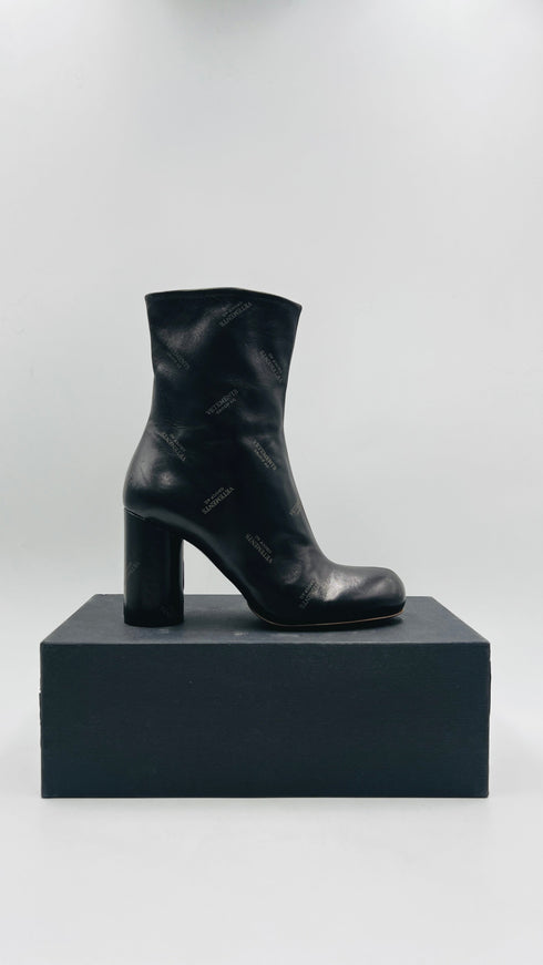 Stivaletto logato N.38