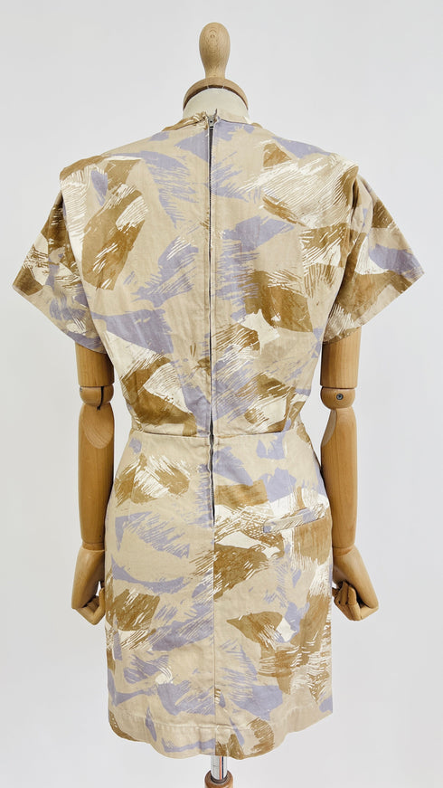 Abito stampato con cartellino