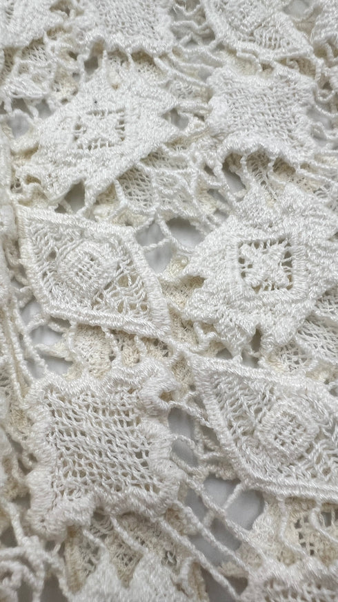 Top in pizzo bianco