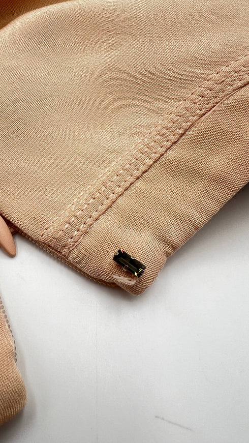 Abito corto con drappeggi