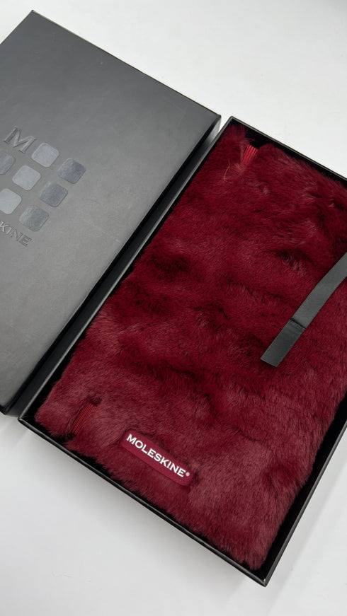 Notebook in faux fur