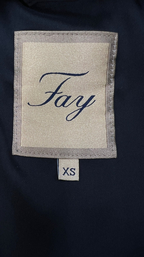 Cappotto corto con alamaro