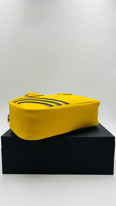 Borsa collab con cartellino