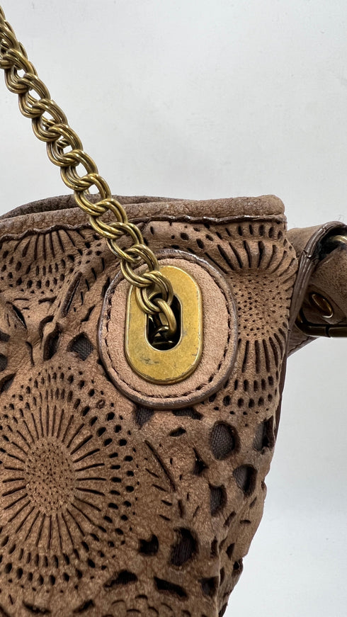 Borsa a spalla traforata