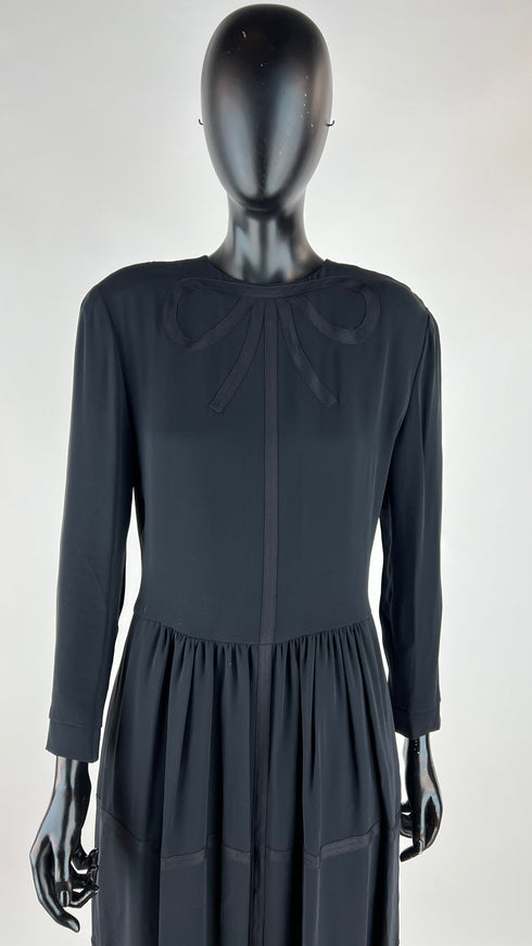 Abito lungo con fiocco