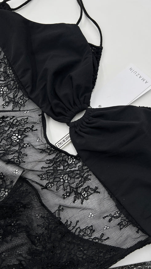 Abito lungo in pizzo