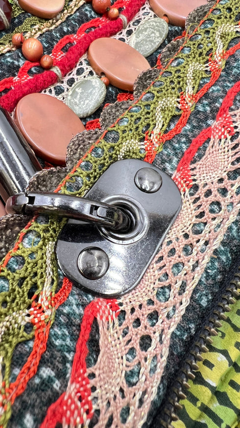 Borsa a spalla ricamata