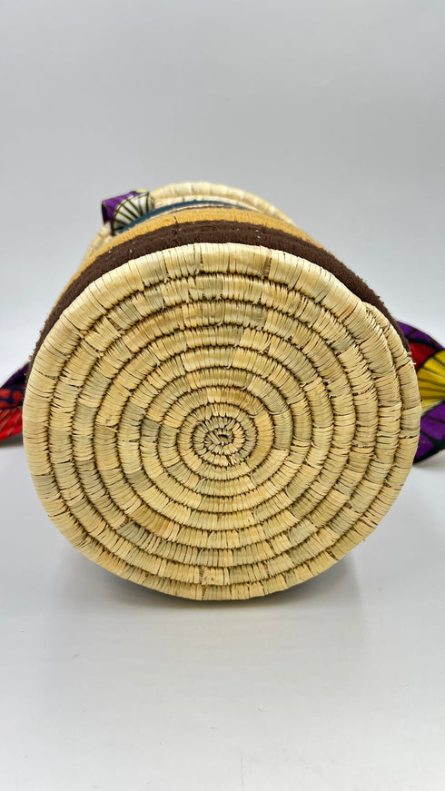Borsa a secchiello con cartellino