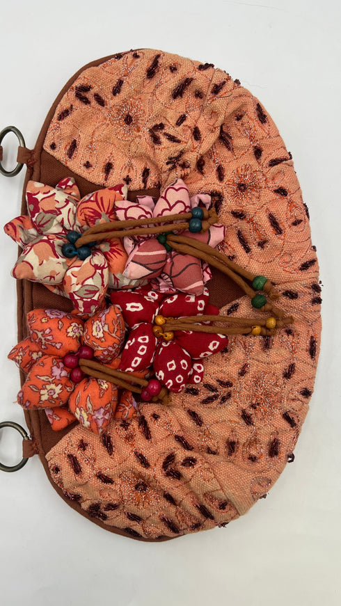 Borsa ricamata con fiori 3D