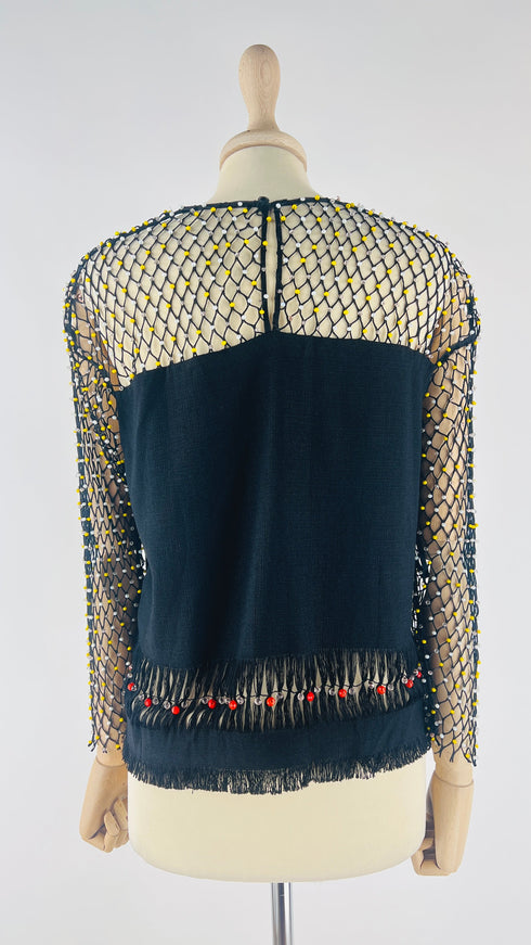 Top nero con perline