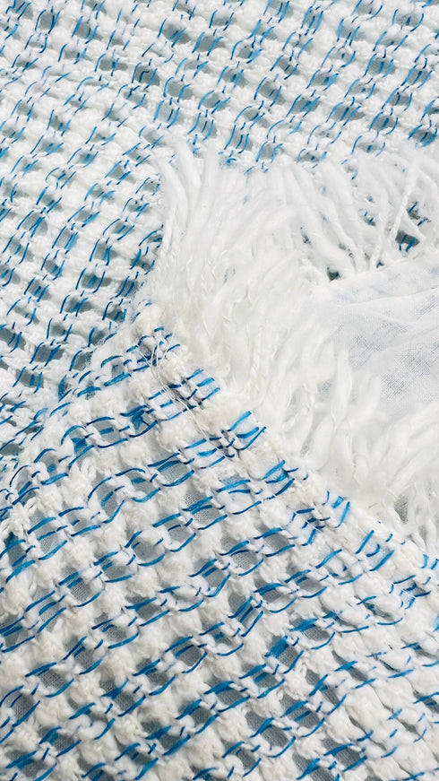 Top smanicato collo frange