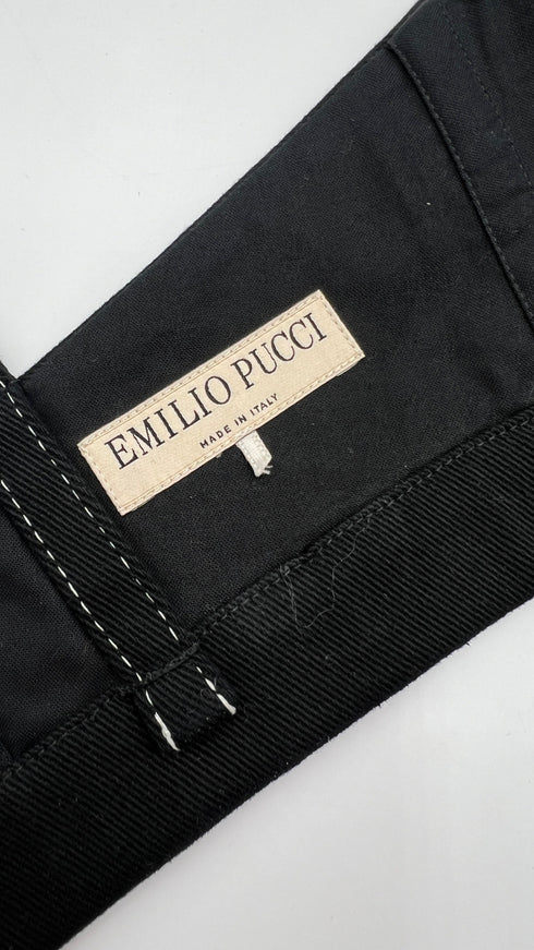 Crop-top nero con fiocco