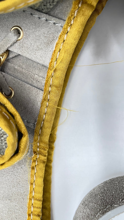 Borsa in suede con rose