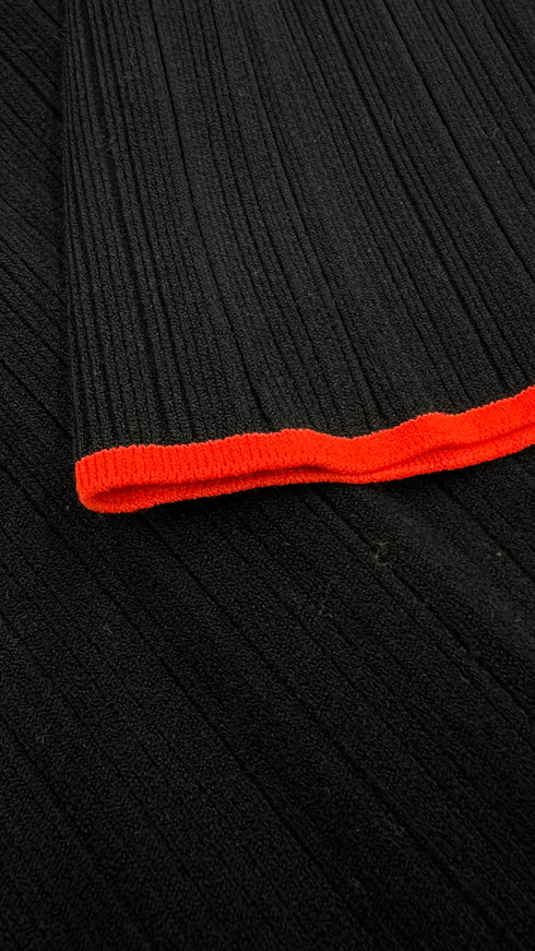 Maglia elasticizzata a costine