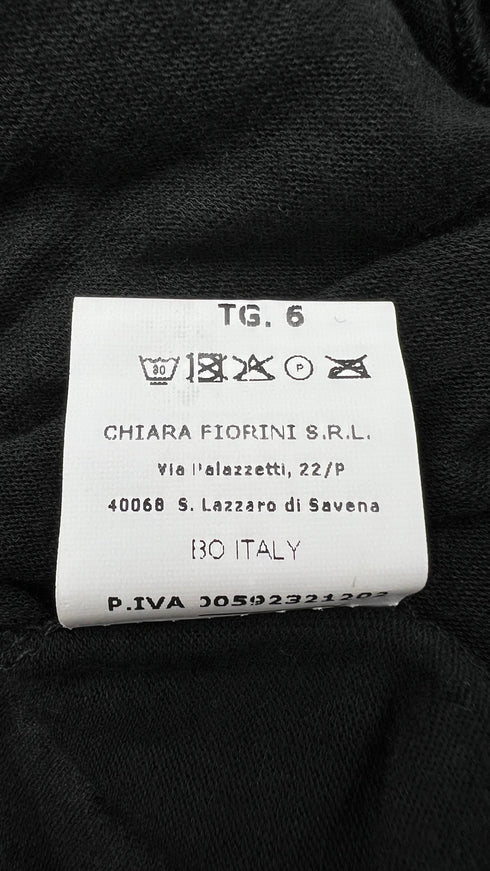 Dolcevita nero con cartellino