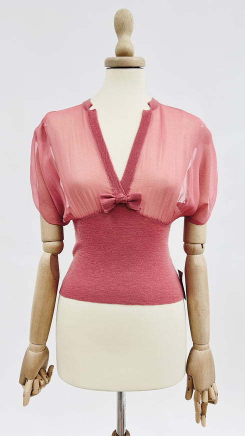 Top in maglia e chiffon