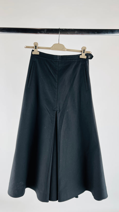 Gonna lunga con piega con cartellino