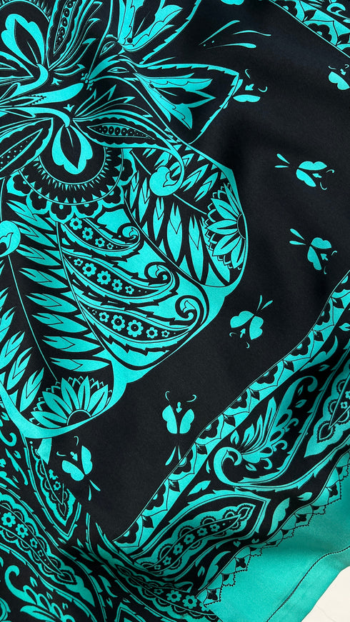 Camicia over paisley