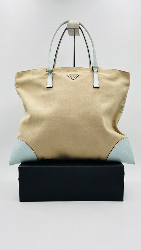 Tote bag in canvas
