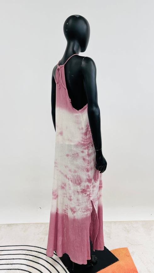 Abito lungo tie-dye con cartellino