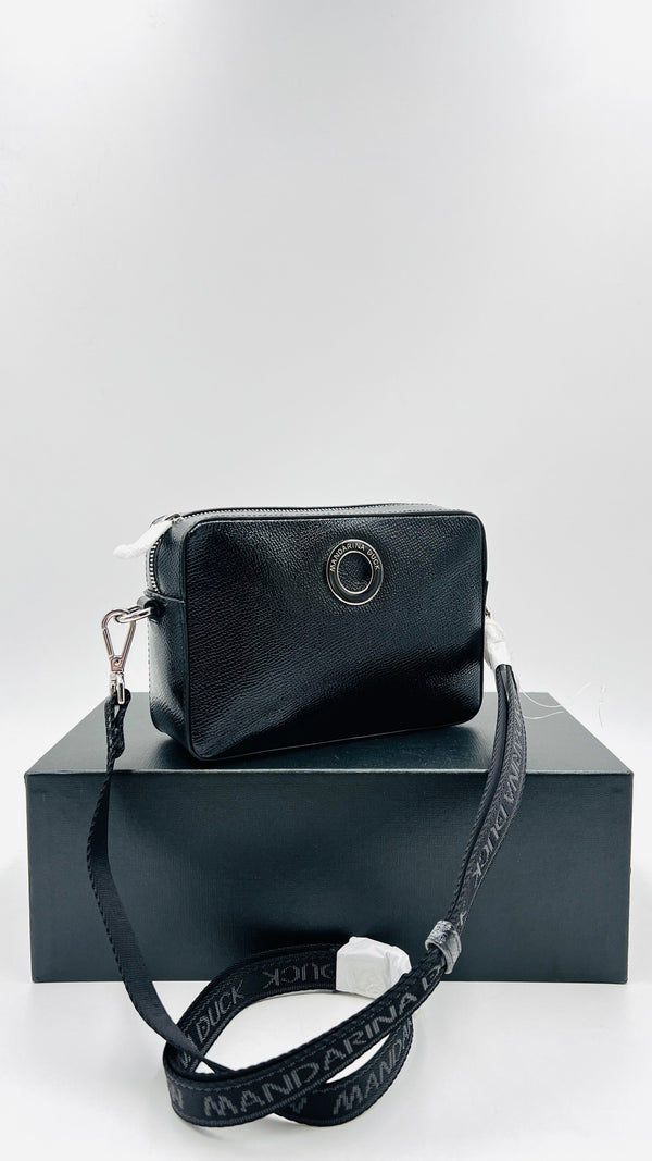 Borsa nera a tracolla