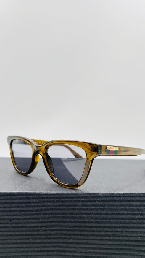 Occhiali da sole semitrasparenti