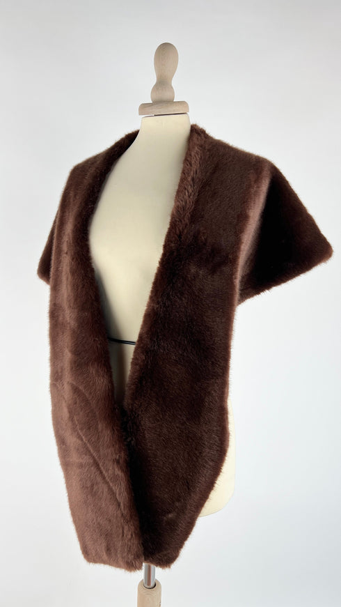 Collo in ecopelliccia con cartellino