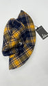 Cappello a tartan con cartellino