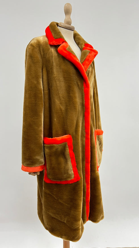 Cappotto in eco-pelliccia