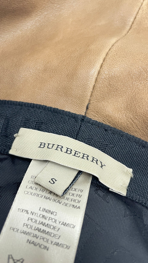 Cappello in pelle traforata