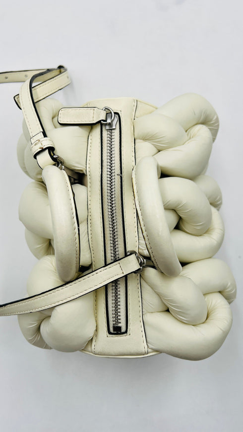 Borsa bianca intrecciata