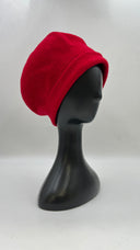 Cappello rosso con dettaglio giallo KOpka