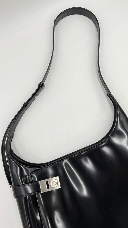 Borsa "arch" nero lucido